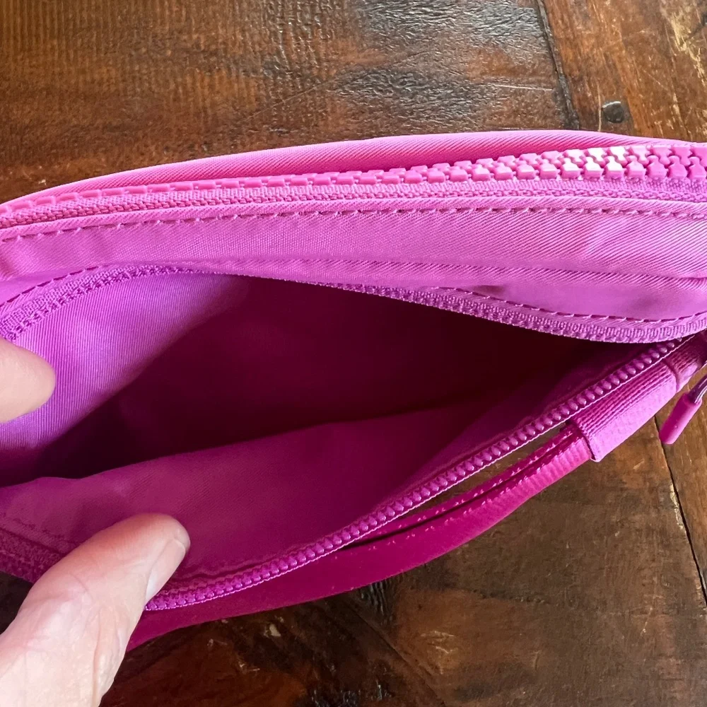 New LULULEMON Pink 1L Everywhere Crossbody Belt Bag - Picture 4 of 6